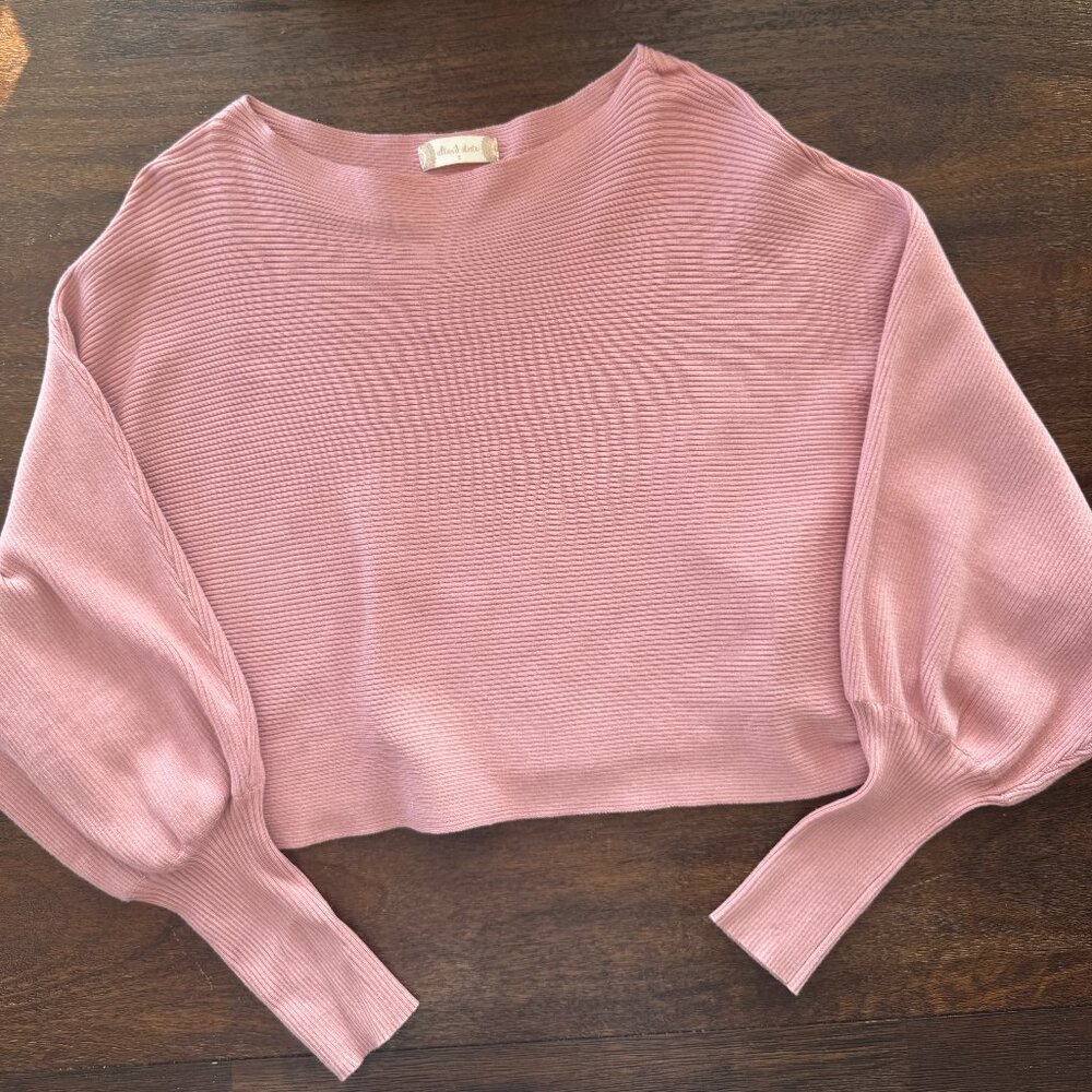 altar'd state pink cropped sweater